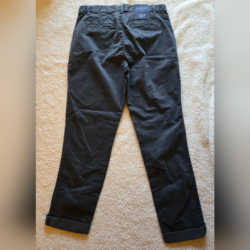 GAP Mid Rise Girlfriend Chino - Picture 2 of 3